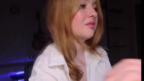 Snapshot of emma_blush69 chatting on 05-20-26, 08:26 Emma and July online show from 05-20-26, 08:26