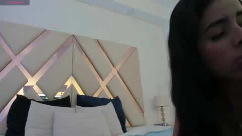 Emma Castillo online show from 02-23-25, 10:20