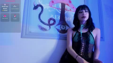 Snapshot of emma_cg chatting on 05-07-26, 06:13 Emma Or you can call me cutie online show from 05-07-26, 06:13