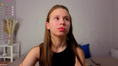 Emma online show from 06-05-26, 01:45