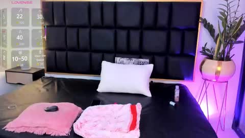 Emma online show from 03-13-26, 01:23