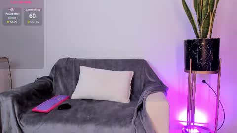 Emma online show from 07-12-26, 01:51