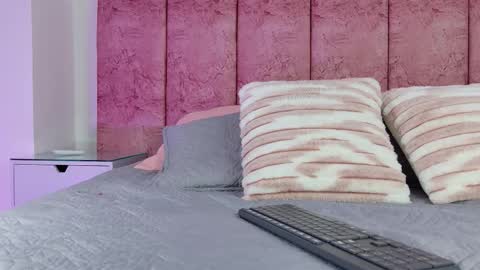 Emma online show from 01-10-26, 03:08