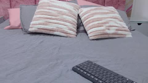 Emma online show from 03-26-26, 03:12