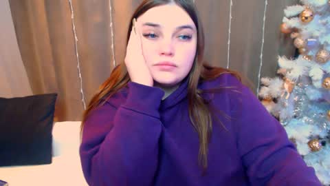 Snapshot of emma_dorn chatting on 01-11-25, 12:07 Eva online show from 01-11-25, 12:07