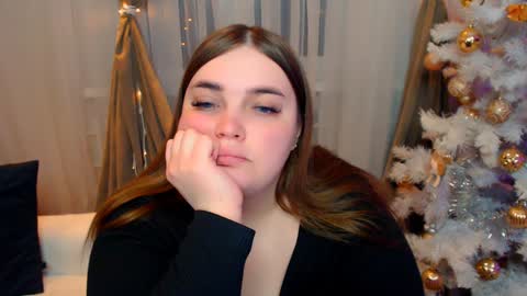 Snapshot of emma_dorn chatting on 01-13-25, 02:32 Eva online show from 01-13-25, 02:32