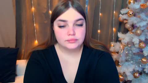 Snapshot of emma_dorn chatting on 01-14-25, 05:08 Eva online show from 01-14-25, 05:08