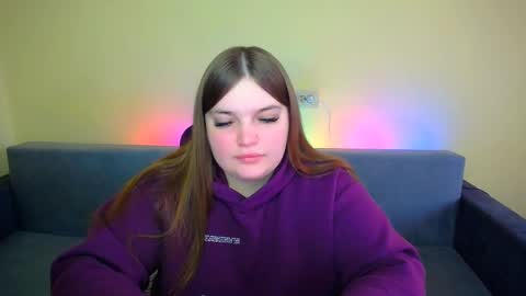 Snapshot of emma_dorn chatting on 02-12-25, 12:01 Eva online show from 02-12-25, 12:01