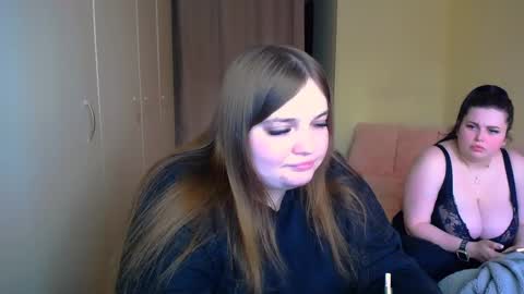 Snapshot of emma_dorn chatting on 03-12-25, 09:23 Eva online show from 03-12-25, 09:23