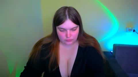 Snapshot of emma_dorn chatting on 09-09-25, 05:51 Eva online show from 09-09-25, 05:51