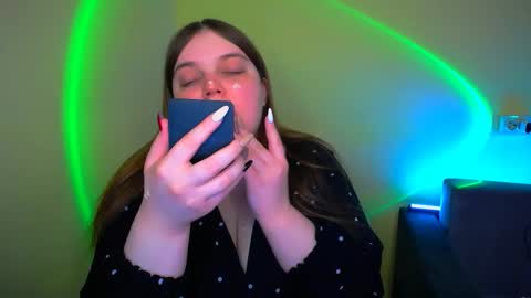 Snapshot of emma_dorn chatting on 09-15-25, 11:32 Eva online show from 09-15-25, 11:32