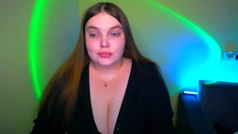 Snapshot of emma_dorn chatting on 09-18-25, 07:05 Eva online show from 09-18-25, 07:05