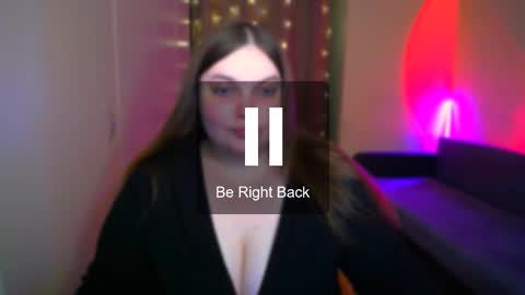 Snapshot of emma_dorn chatting on 10-09-25, 06:06 Eva online show from 10-09-25, 06:06