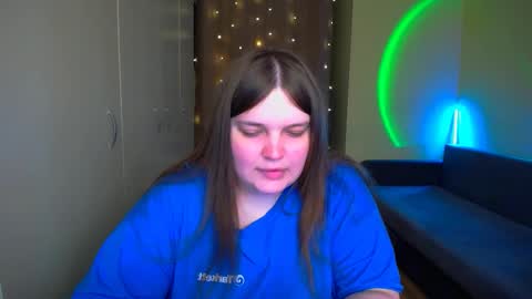 Snapshot of emma_dorn chatting on 10-23-25, 08:35 Eva online show from 10-23-25, 08:35