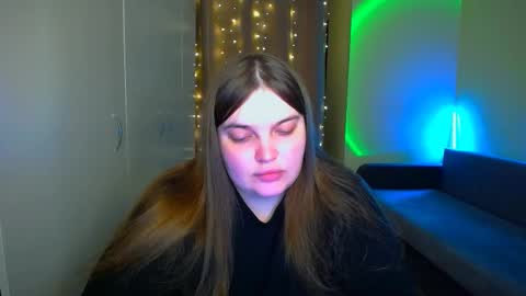 Snapshot of emma_dorn chatting on 11-09-25, 06:39 Eva online show from 11-09-25, 06:39