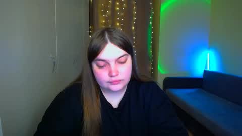 Snapshot of emma_dorn chatting on 11-12-25, 08:04 Eva online show from 11-12-25, 08:04