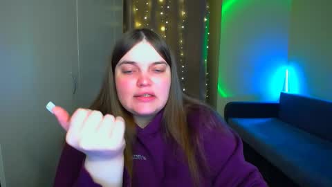 Snapshot of emma_dorn chatting on 11-13-25, 11:20 Eva online show from 11-13-25, 11:20