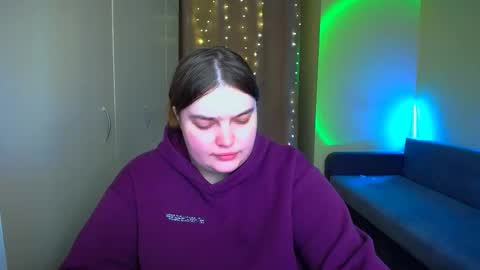 Snapshot of emma_dorn chatting on 11-23-25, 11:43 Eva online show from 11-23-25, 11:43