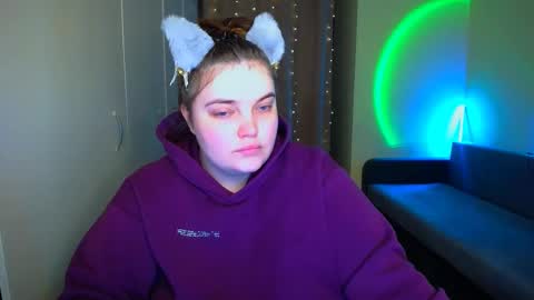 Snapshot of emma_dorn chatting on 12-02-25, 12:32 Eva online show from 12-02-25, 12:32