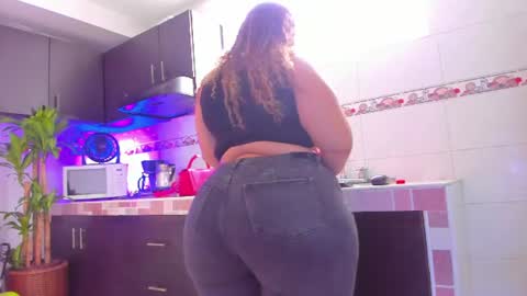 Emma online show from 07-19-26, 01:59