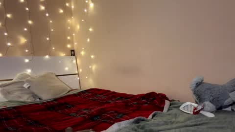 emma_just online show from 02-18-25, 06:04