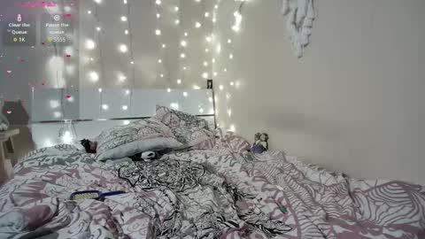 emma_just online show from 09-11-25, 07:14