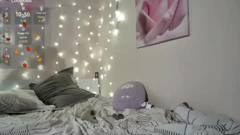 emma_just online show from 12-01-25, 03:06