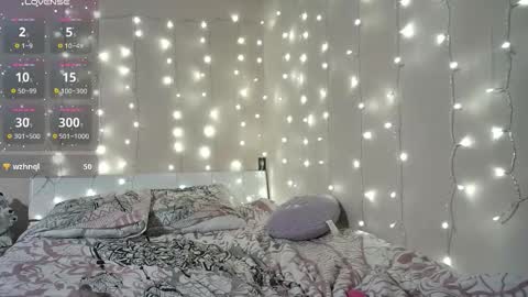 emma_just online show from 12-23-25, 08:23