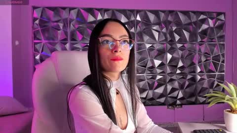 emma online show from 11-17-25, 08:58