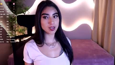 Snapshot of emma_lirys chatting on 05-11-26, 10:40 Emma online show from 05-11-26, 10:40