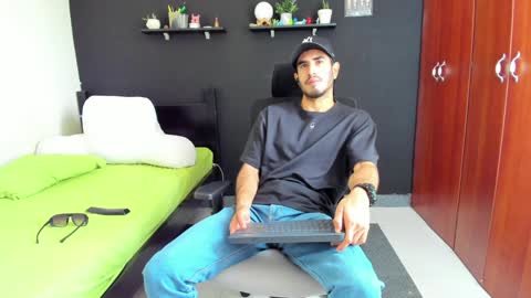 emma online show from 12-02-24, 03:25