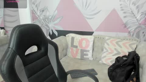 Emma online show from 01-27-25, 06:20