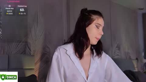 Emma online show from 10-28-25, 08:07