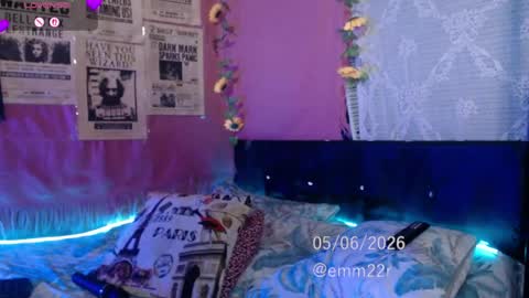 Snapshot of emma_ruiiz_ chatting on 06-06-26, 03:00 emma online show from 06-06-26, 03:00