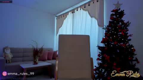 Snapshot of emma_rules99 chatting on 12-03-24, 03:33 Emma online show from 12-03-24, 03:33