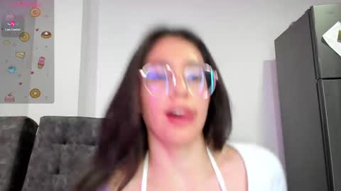 Emma online show from 02-12-25, 04:54