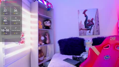 Snapshot of emma_soffia_ chatting on 11-08-25, 05:01 EMMA online show from 11-08-25, 05:01