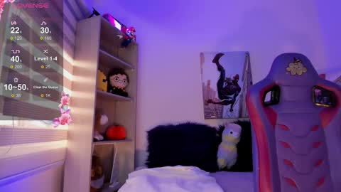 Snapshot of emma_soffia_ chatting on 11-15-25, 12:13 EMMA online show from 11-15-25, 12:13