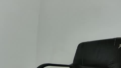 Snapshot of emmaa_5 chatting on 12-14-25, 02:28 emma 5 online show from 12-14-25, 02:28