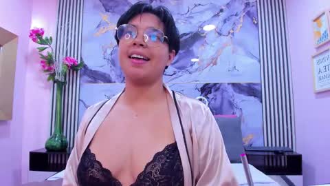 Snapshot of emmaa_lex chatting on 09-26-25, 02:59 Emma online show from 09-26-25, 02:59