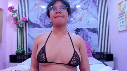 Snapshot of emmaa_lex chatting on 10-15-25, 03:17 Emma online show from 10-15-25, 03:17