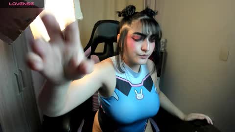 modelo independente online show from 11-24-25, 01:05