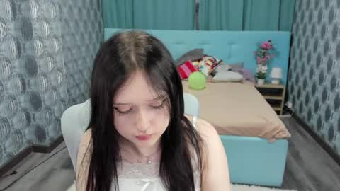 Snapshot of emmablissa chatting on 05-29-26, 02:42 emmablissa online show from 05-29-26, 02:42