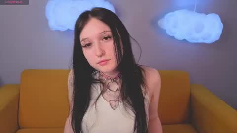Snapshot of emmablissa chatting on 06-18-26, 01:17 emmablissa online show from 06-18-26, 01:17