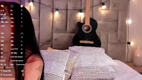           online show from 06-03-26, 02:33