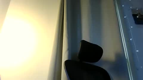 Snapshot of emmagold123 chatting on 12-23-24, 06:44 Ariel online show from 12-23-24, 06:44