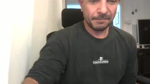 Snapshot of emmagold123 chatting on 12-26-24, 09:15 Ariel online show from 12-26-24, 09:15