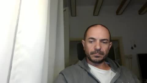 Snapshot of emmagold123 chatting on 01-07-25, 04:50 Ariel online show from 01-07-25, 04:50