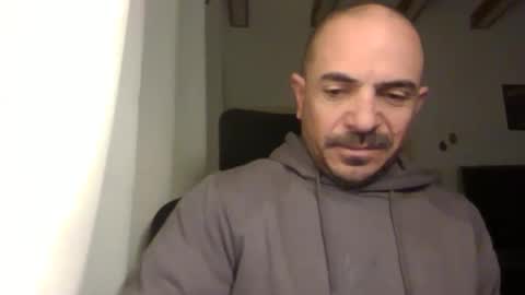 Snapshot of emmagold123 chatting on 01-30-25, 04:16 Ariel online show from 01-30-25, 04:16