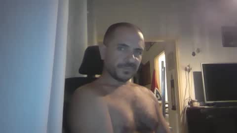 Snapshot of emmagold123 chatting on 09-14-25, 09:03 Ariel online show from 09-14-25, 09:03